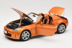 Nissan Fairlady Z Z33 Roadster Sunset Orange AUTOart 1:18 77377 Kov – obrázok 2 z 8
