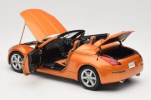 Nissan Fairlady Z Z33 Roadster Sunset Orange AUTOart 1:18 77377 Kov – obrázok 5 z 8