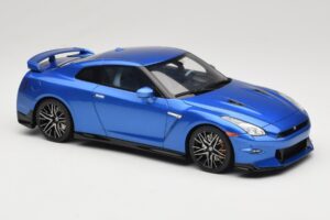 Nissan GT-R R35 Skyline Edition Bayside Blue GT Spirit 1:18 GT521 Živica – obrázok 4 z 6