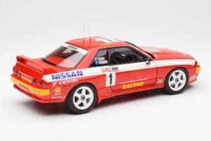 Nissan Skyline GT-R R32 #1 J. Richards / M. Skaife Bathurst 1000 Winner 1992 AUTOart 1:18 89279 Kov – obrázok 3 z 8