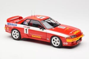 Nissan Skyline GT-R R32 #1 J. Richards / M. Skaife Bathurst 1000 Winner 1992 AUTOart 1:18 89279 Kov – obrázok 6 z 8