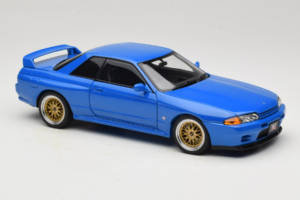 Nissan Skyline GT-R R32 V-Spec II Tuned Modrý AUTOart 1:18 77415 Kov – obrázok 6 z 8