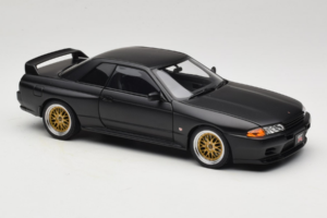 Nissan Skyline GT-R R32 V-Spec II Tuned Version Matt Black AUTOart 1:18 77418 Kov – obrázok 6 z 8