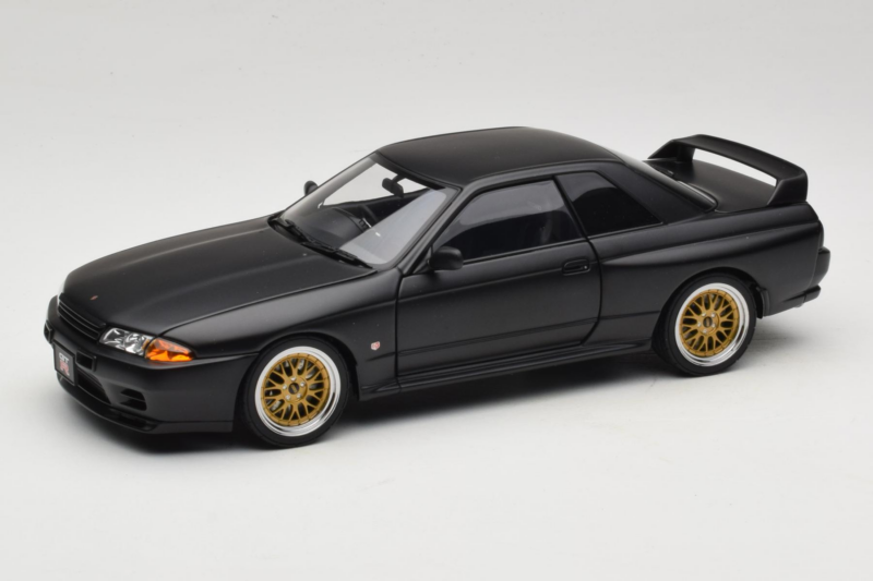 Nissan Skyline GT-R R32 V-Spec II Tuned Version Matt Black AUTOart 1:18 77418 Kov