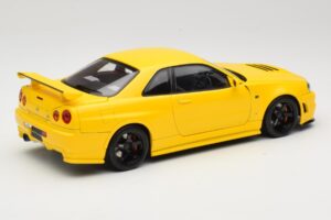 Nissan Skyline GT-R R34 Customized Version Žltý MotorHelix 1:18 M83412 Kov – obrázok 3 z 8