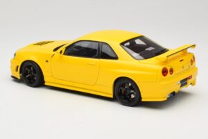 Nissan Skyline GT-R R34 Customized Version Žltý MotorHelix 1:18 M83412 Kov – obrázok 7 z 8