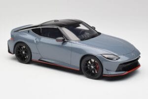 Nissan Z RZ34 NISMO Stealth Šedý GT Spirit 1:18 GT484 Živica – obrázok 4 z 6