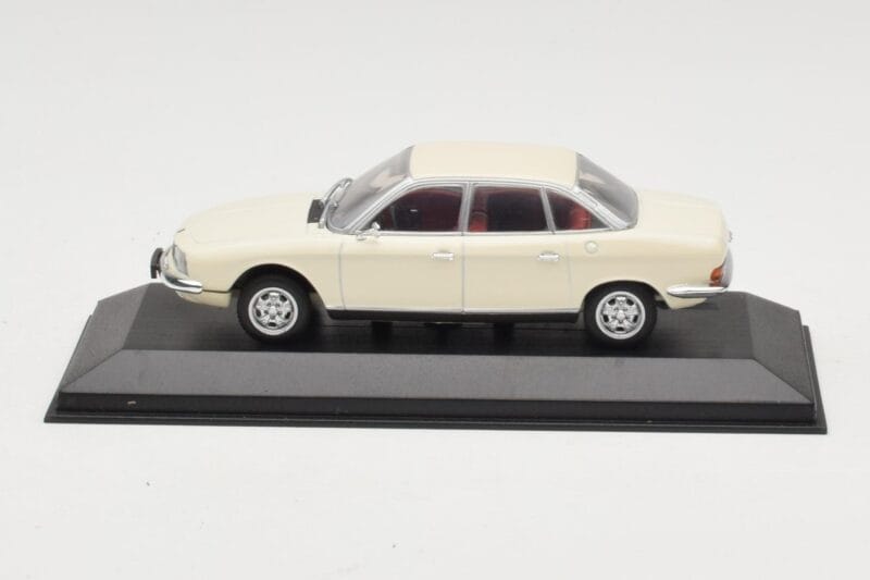 NSU Ro80 Biely Minichamps 1:43 NUS001 Kov