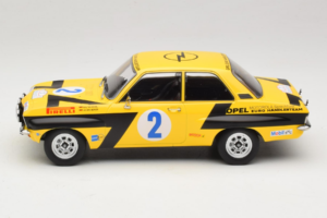 Opel Ascona A #2 W. Rohrl / C. Geistdorfer Rally Acropolis 1975 MCG 1:18 MCG18344R Kov – obrázok 3 z 6