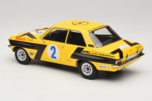 Opel Ascona A #2 W. Rohrl / C. Geistdorfer Rally Acropolis 1975 MCG 1:18 MCG18344R Kov – obrázok 5 z 6