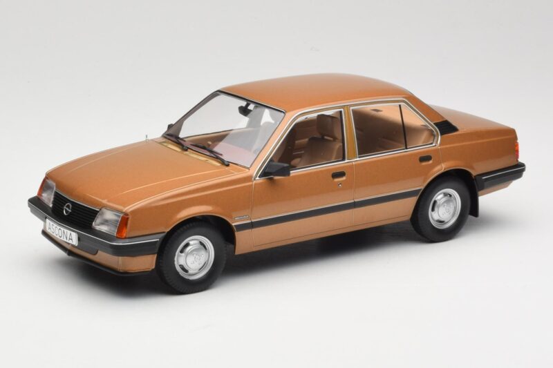 Opel Ascona C Berlina Beige Metallic MCG 1:18 MCG18459 Kov