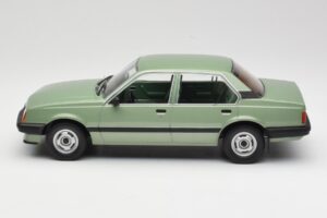 Opel Ascona C Metallic Light Green MCG 1:18 MCG18458 Kov – obrázok 3 z 6
