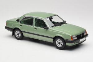 Opel Ascona C Metallic Light Green MCG 1:18 MCG18458 Kov – obrázok 4 z 6