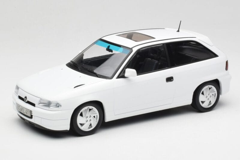 Opel Astra F GSi Blanc Casablanca Norev 1:18 183673 Kov
