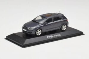 Opel Astra H Šedý Minichamps 1:43 B24910027A Kov – obrázok 2 z 4