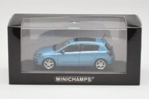 Opel Astra H Svetlo Modrý Minichamps 1:43 400043001 Kov – obrázok 4 z 4