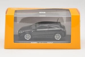 Opel Astra H OPC Čierny Minichamps 1:43 90399890 Kov – obrázok 4 z 4