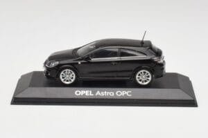 Opel Astra H OPC Čierny Minichamps 1:43 90399890 Kov