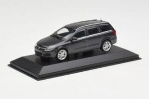 Opel Astra H Kombi Tmavo Šedý Minichamps 1:43 ASTRA002 Kov – obrázok 2 z 4