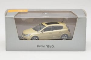 Opel Astra H Žltý Metalíza Minichamps 1:43 403043003 Kov – obrázok 4 z 4