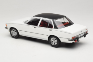 Opel Commodore B Biely MCG 1:18 MCG18564 Kov – obrázok 5 z 6