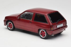 Opel Corsa A Custom Červený MCG 1:18 MCG18433 Kov – obrázok 5 z 6