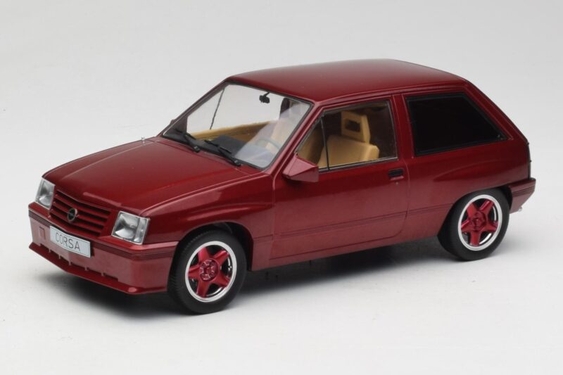 Opel Corsa A Custom Červený MCG 1:18 MCG18433 Kov