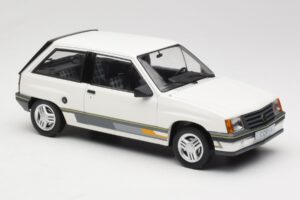 Opel Corsa A Sprint Biely MCG 1:18 MCG18432 Kov – obrázok 4 z 6
