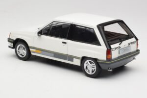 Opel Corsa A Sprint Biely MCG 1:18 MCG18432 Kov – obrázok 5 z 6