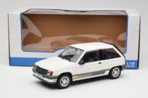 Opel Corsa A Sprint Biely MCG 1:18 MCG18432 Kov – obrázok 6 z 6