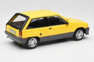 Opel Corsa A SR Žltý MCG 1:18 MCG18431 Kov – obrázok 2 z 6