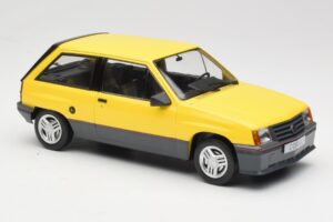Opel Corsa A SR Žltý MCG 1:18 MCG18431 Kov – obrázok 4 z 6
