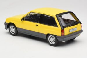 Opel Corsa A SR Žltý MCG 1:18 MCG18431 Kov – obrázok 5 z 6