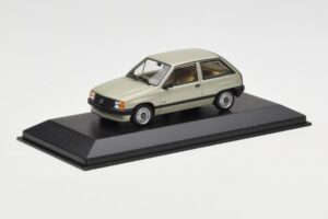 Opel Corsa A Swing Zelený Minichamps 1:43 400045002 Kov – obrázok 2 z 4