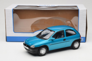 Opel Corsa B Blue Metallic MCG 1:18 MCG18514 Kov – obrázok 6 z 6