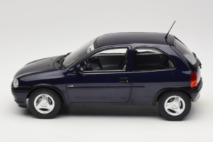 Opel Corsa B Dark Blue Metallic MCG 1:18 MCG18905 Kov – obrázok 3 z 6