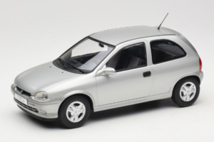 Opel Corsa B Grey Metallic MCG 1:18 MCG18515 Kov