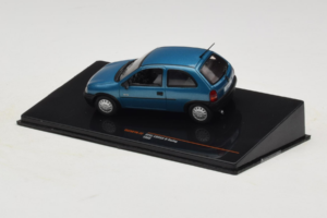 Opel Corsa B Swing Modrý IXO 1:43 CLC581N Kov – obrázok 3 z 4