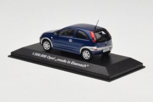 Opel Corsa C 1.5M Made in Eisenach Minichamps 1:43 OPEL003 Kov – obrázok 3 z 4