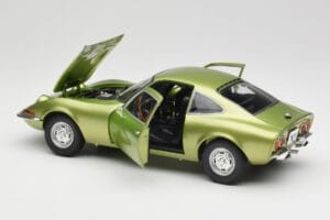 Opel GT Green Metallic Minichamps 1:18 180049029 Kov – obrázok 5 z 8