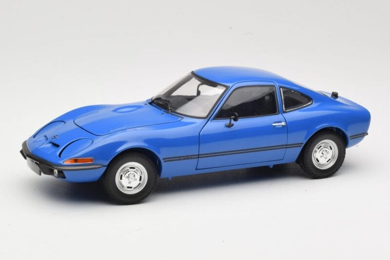 Opel GT/J Modrý Minichamps 1:18 180049023 Kov