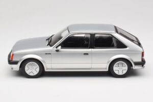 Opel Kadett D GTE Strieborný MCG 1:18 MCG18533 Kov – obrázok 3 z 6
