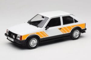 Opel Kadett D SR Biely so Žltým Dekorom MCG 1:18 MCG18534 Kov