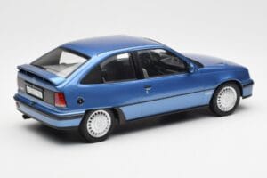 Opel Kadett E GSi Svetlomodrý Metallic Norev 1:18 183615 Kov – obrázok 2 z 6