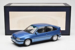Opel Kadett E GSi Svetlomodrý Metallic Norev 1:18 183615 Kov – obrázok 6 z 6