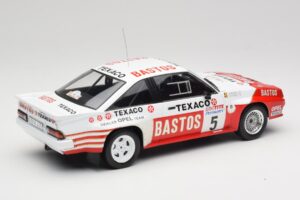 Opel Manta 400 #5 G. Colsoul Rally Ypres 1985 IXO 1:18 18RMC134 Kov – obrázok 2 z 6