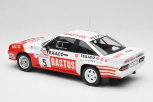 Opel Manta 400 #5 G. Colsoul Rally Ypres 1985 IXO 1:18 18RMC134 Kov – obrázok 5 z 6