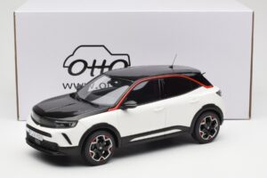 Opel Mokka-E GS Line Jada Biely Otto 1:18 OT1045 Živica – obrázok 6 z 6