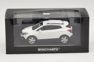 Opel Mokka Biely Minichamps 1:43 410042100 Kov – obrázok 4 z 4
