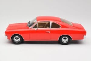 Opel Rekord C Coupe Červený Minichamps 1:18 107047020 Živica – obrázok 3 z 6